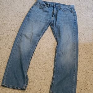 Levi jeans